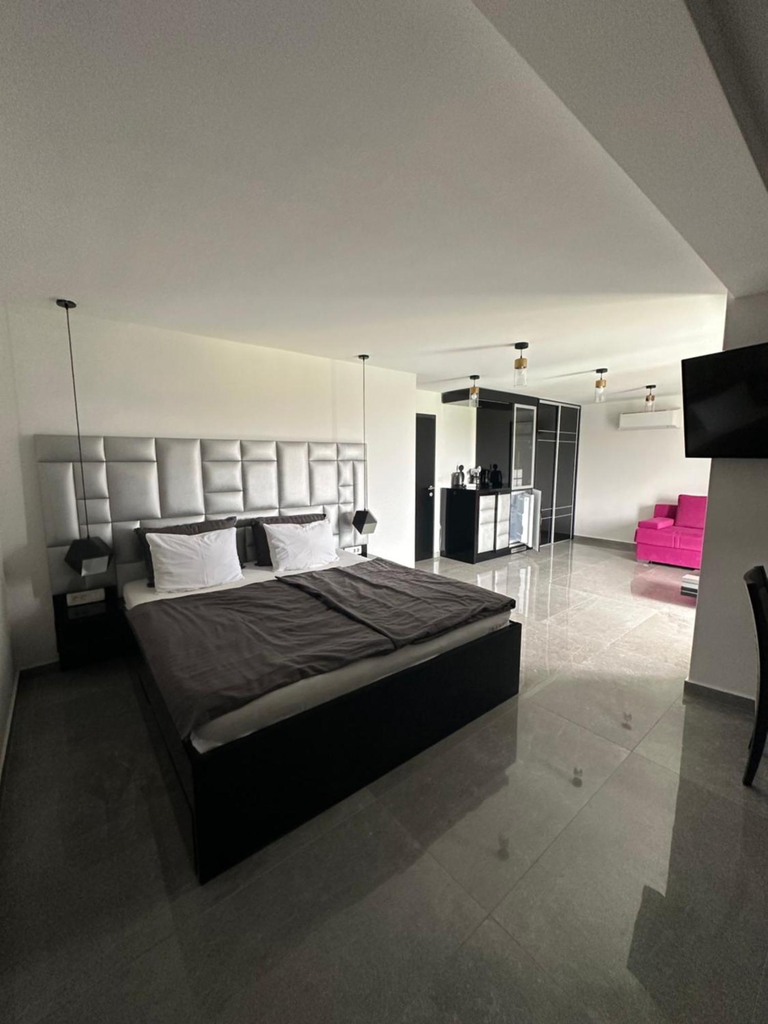 Boutique Residence Cosmopolis 1 Bibinje Extérieur photo