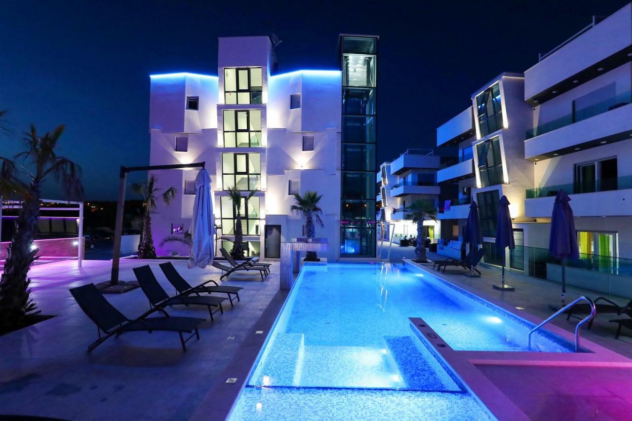 Boutique Residence Cosmopolis 1 Bibinje Extérieur photo