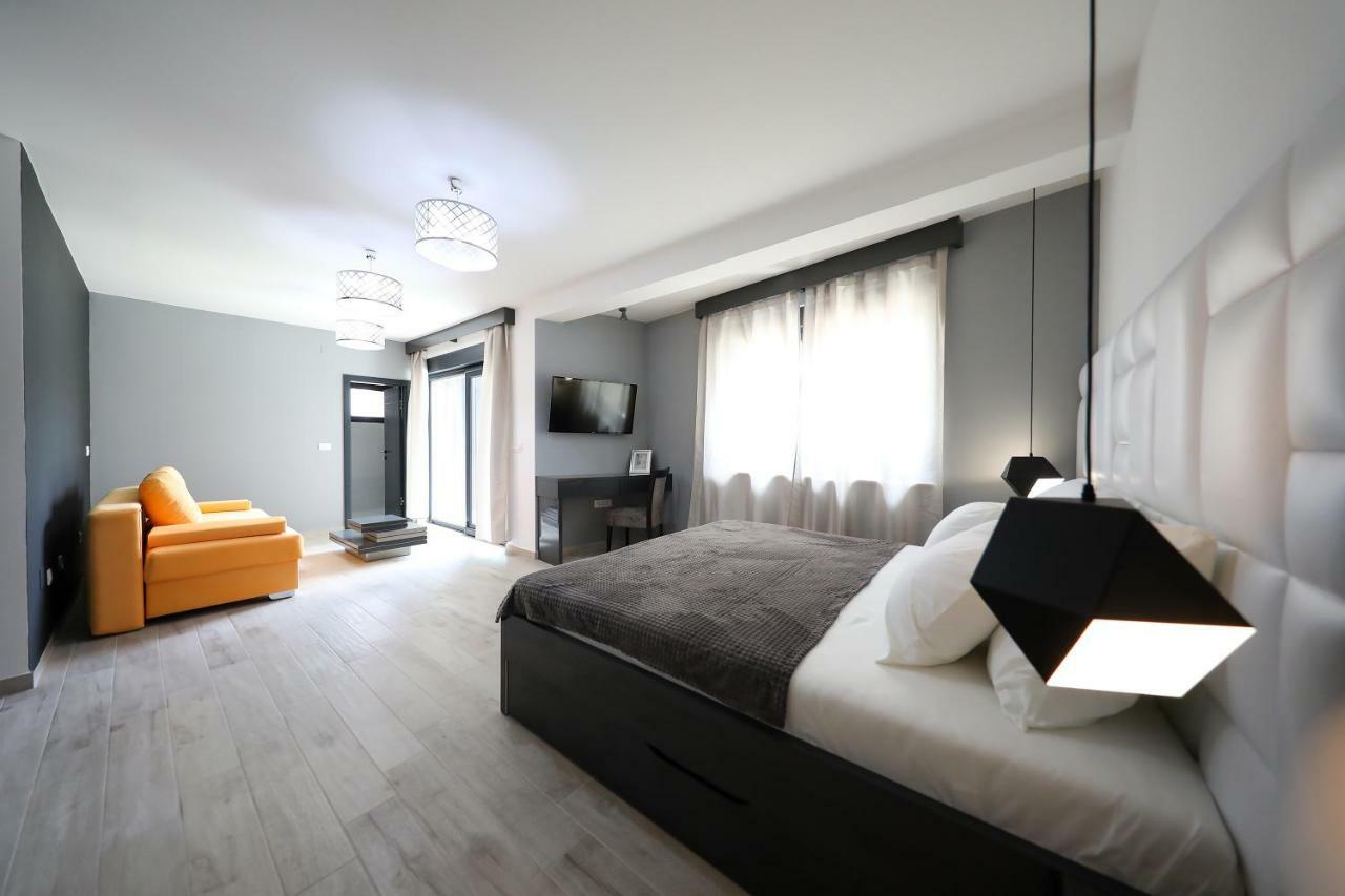 Boutique Residence Cosmopolis 1 Bibinje Extérieur photo