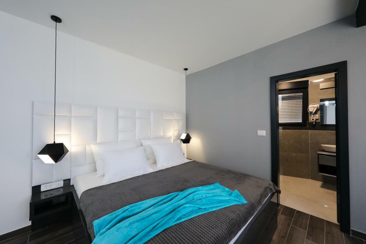 Boutique Residence Cosmopolis 1 Bibinje Extérieur photo
