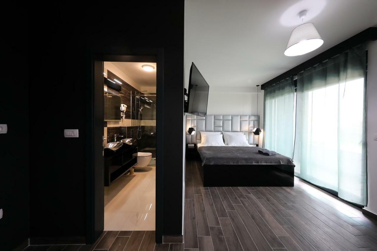 Boutique Residence Cosmopolis 1 Bibinje Extérieur photo